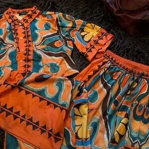 AKIRA Orange and Blue Patterned Set